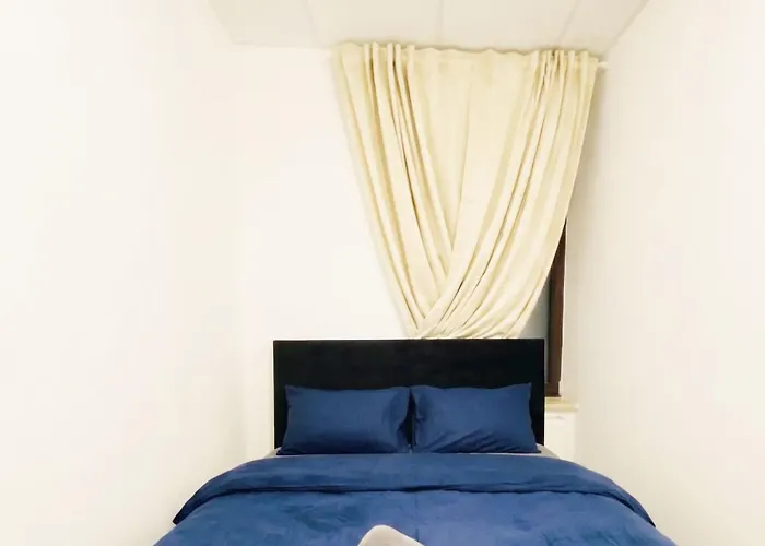Apartment Quiet Neighborhood - Comfortable 3-bedroom *